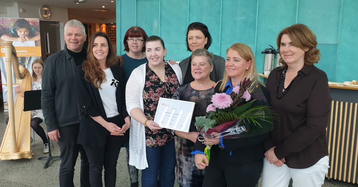 TINNA hlýtur Fjölskylduviðurkenningu SOS Barnaþorpanna