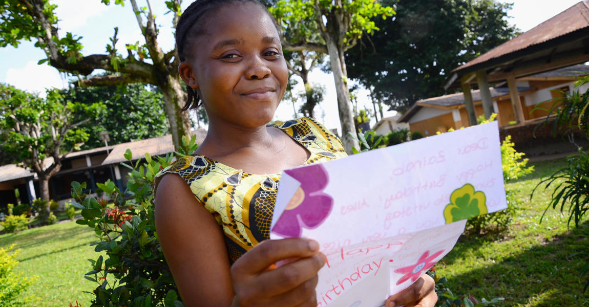 Bréfin um börnin loks að berast styrktarforeldrum