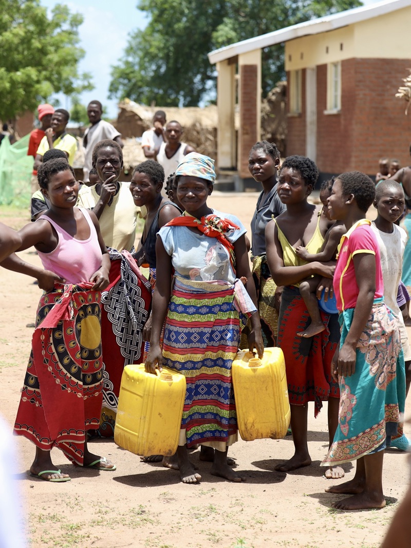Frá heimsókn í fjölskyldueflinguna okkar í Ngabu 2022. Mynd: Rúrik Gíslason.