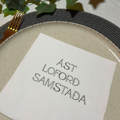 Hvítt Svart1