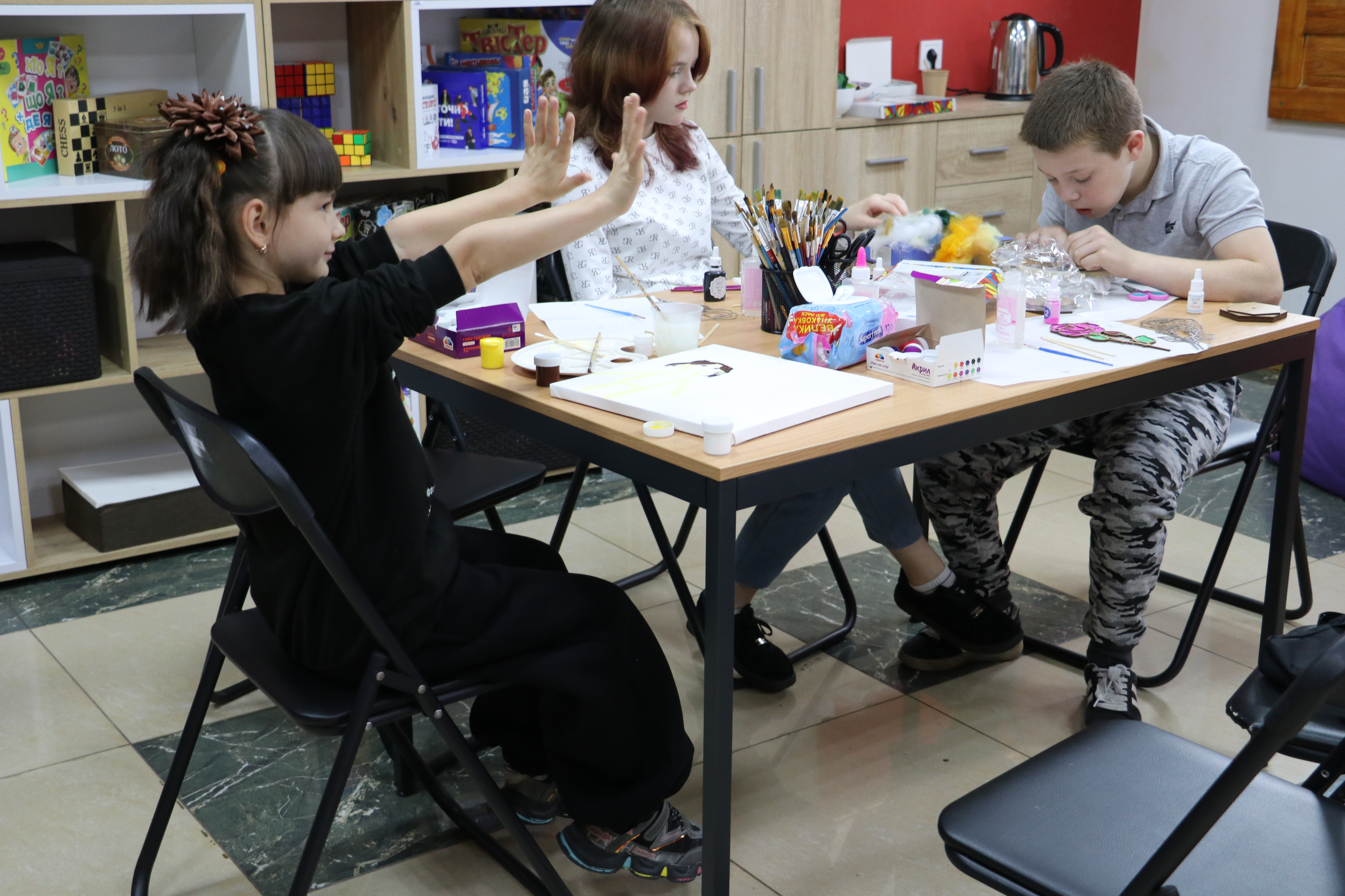 Fjögur ár af stríði í Úkraínu: Börn bíða enn eftir öryggi og stöðugleika