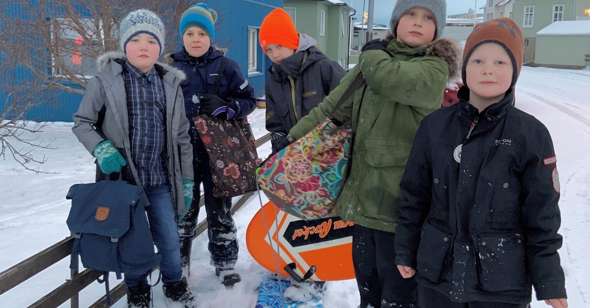 Ofurhetjur baka snúða til styrktar SOS Barnaþorpunum